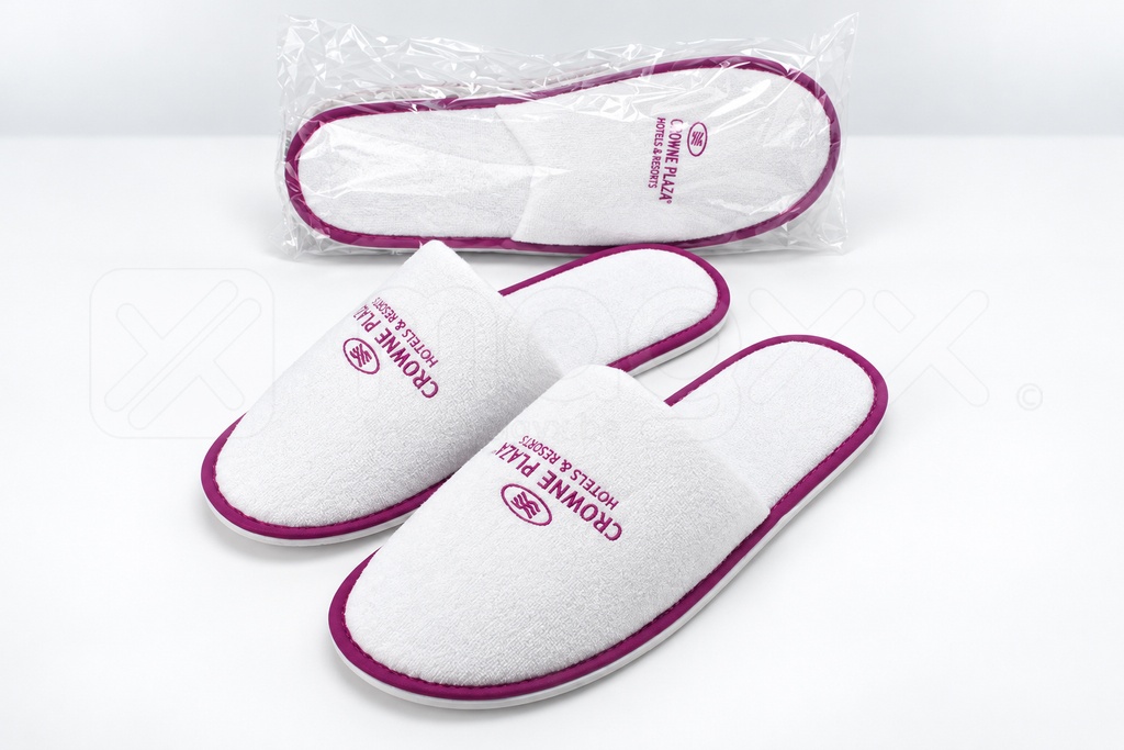 Zapatillas Classic Crowne Plaza de punta cerrada